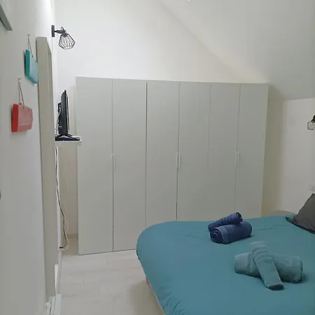 Appartement Duplex Vue A 150m De La Plage, Parking Prive